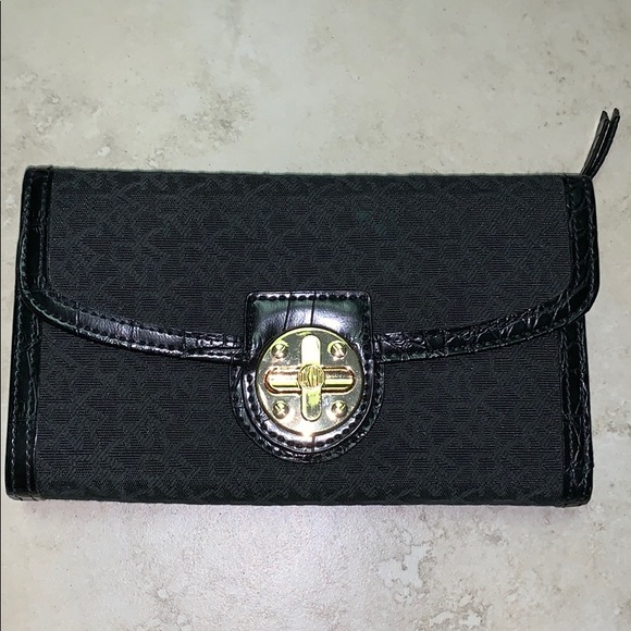 DKNY Donna Karen newyork black wallet - Picture 1 of 5